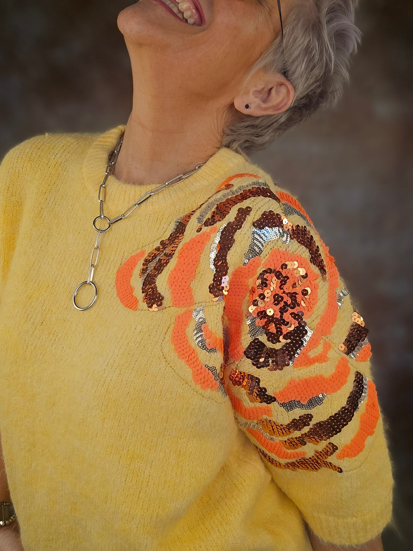Pull Camélia